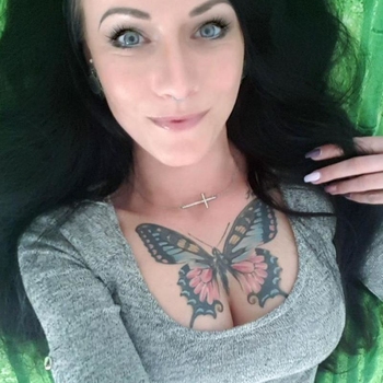 kensa (26) uit Gelderland