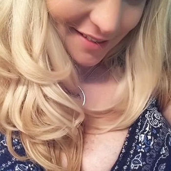 Hottiblondi zoekt sexcontact