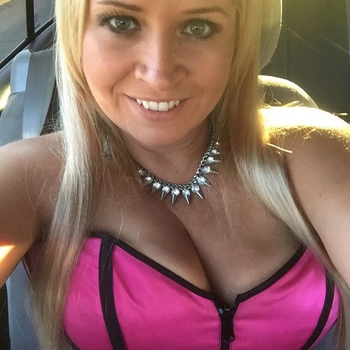 Verena (44) uit Limburg