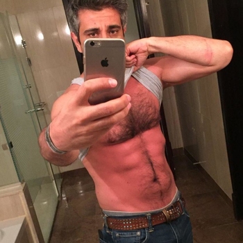 54 jarige Man uit De-Lutte wilt sex