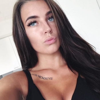 SueXXx (25) uit Noord-Brabant