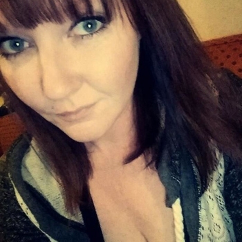 43 jarige vrouw uit Swifterband zoekt sex