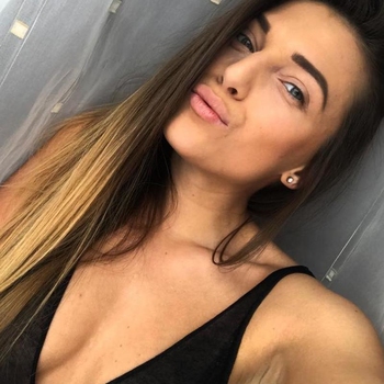 Prive seks contact met AnnaLieske, Vrouw, 24 uit Het Brussels Hoofdst
