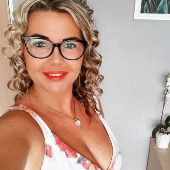 Seks dating contact met Oumni, Vrouw, 42 uit Noord-Brabant