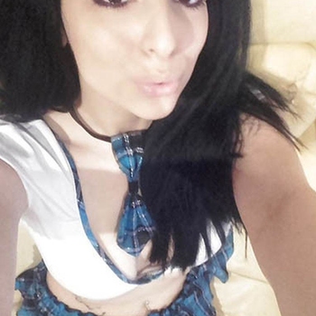 Sandy_Sue (25) uit Noord-Brabant