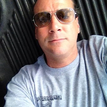 52 jarige Man uit Weersel wilt sex