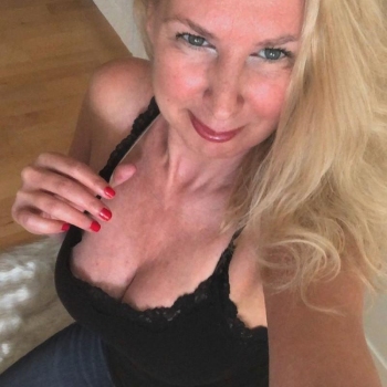 Vrouw (54) zoekt sex in Friesland